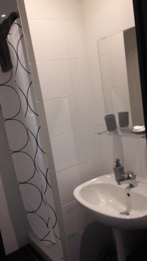 Residence Zola Хавър Екстериор снимка